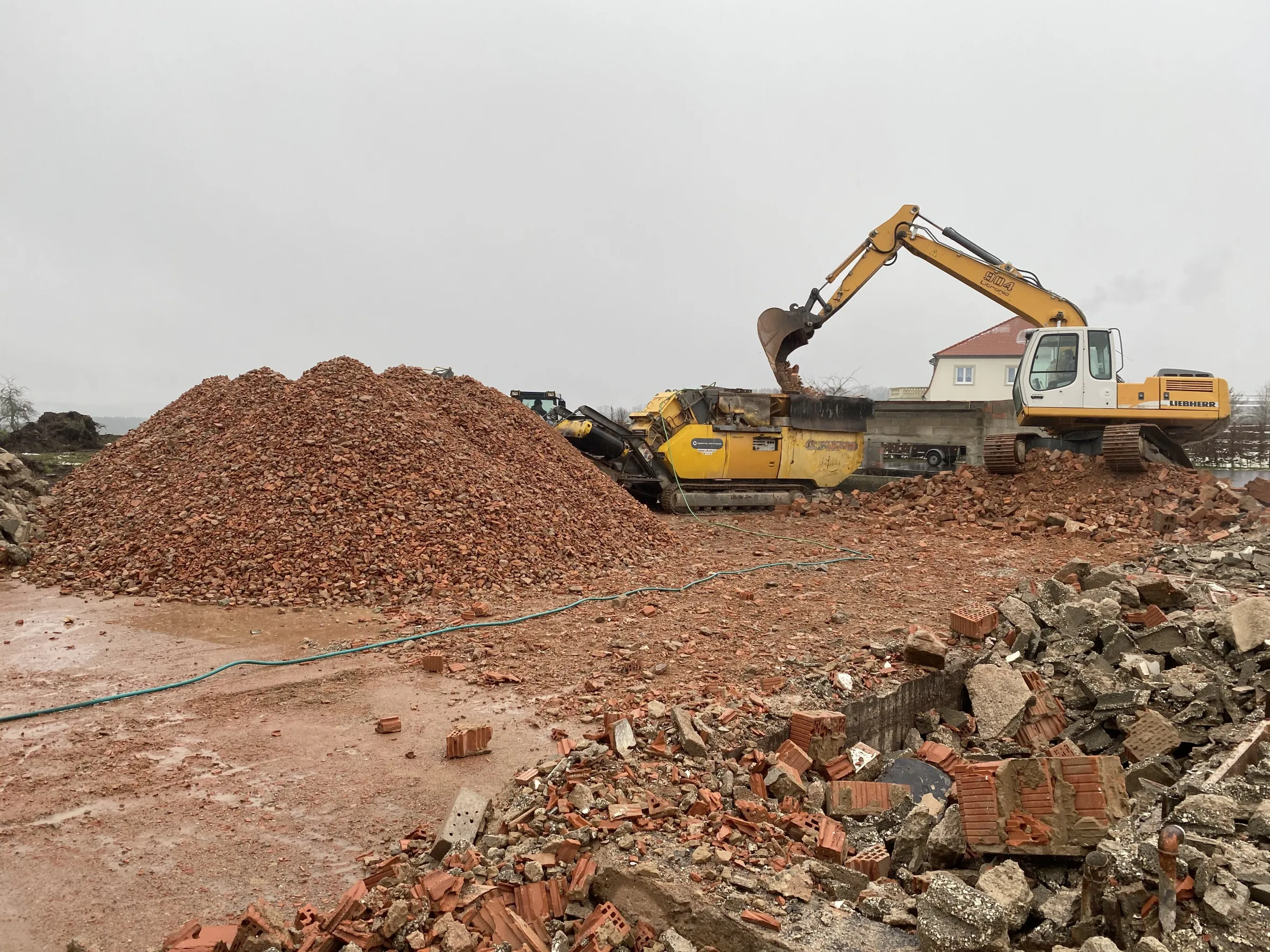 Bauschuttrecycling vor Ort
